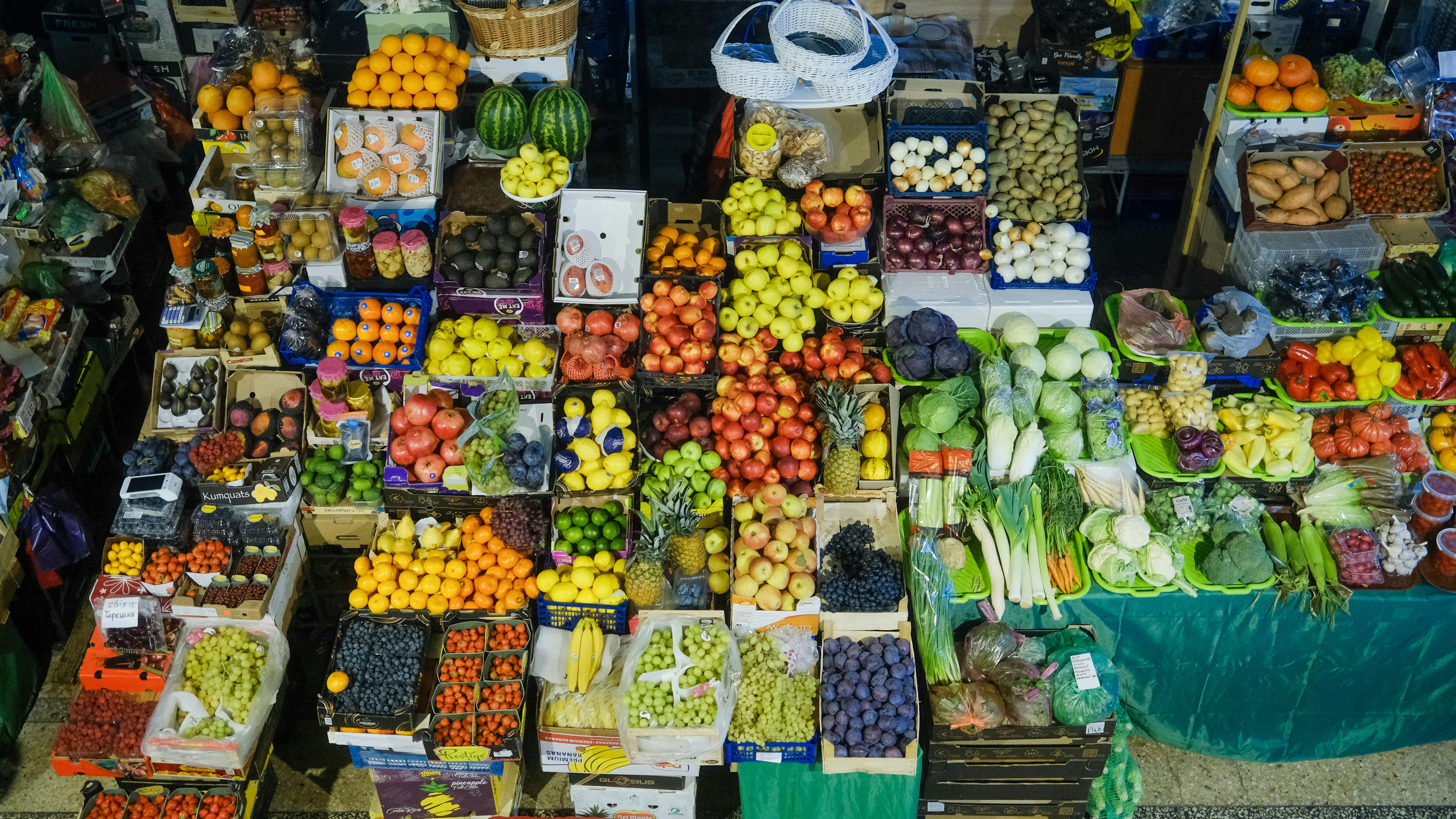 Fresh food and beverages